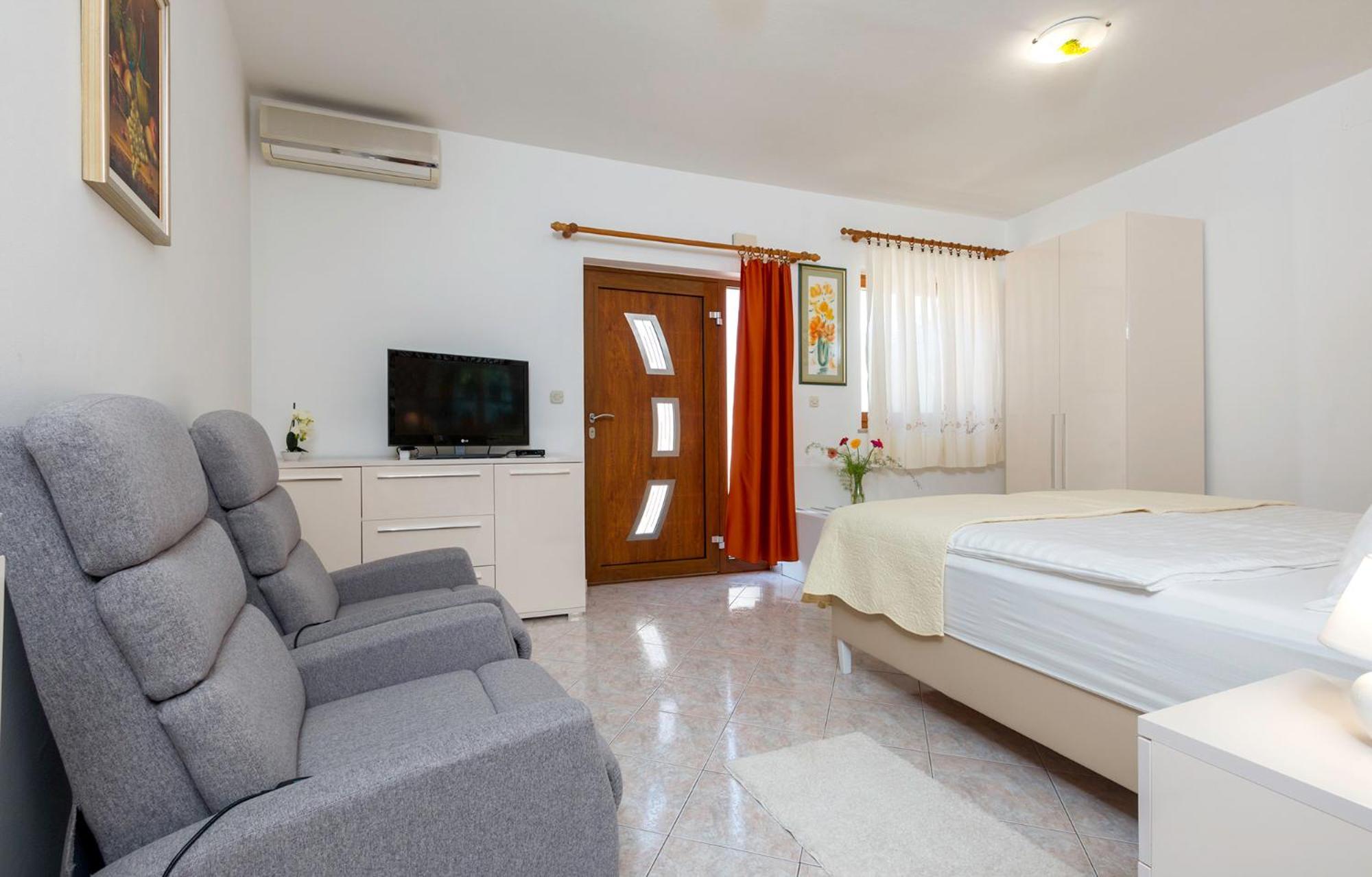 Studio Apartment Oliva Пула Экстерьер фото